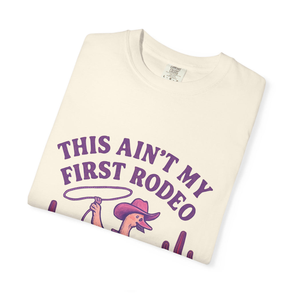 Quirky Unisex T-Shirt - 'This Ain't My First Rodeo' Design, Fun Graphic Tee for Rodeo Lovers, Casual Wear, Gift Idea for Friends and [...]