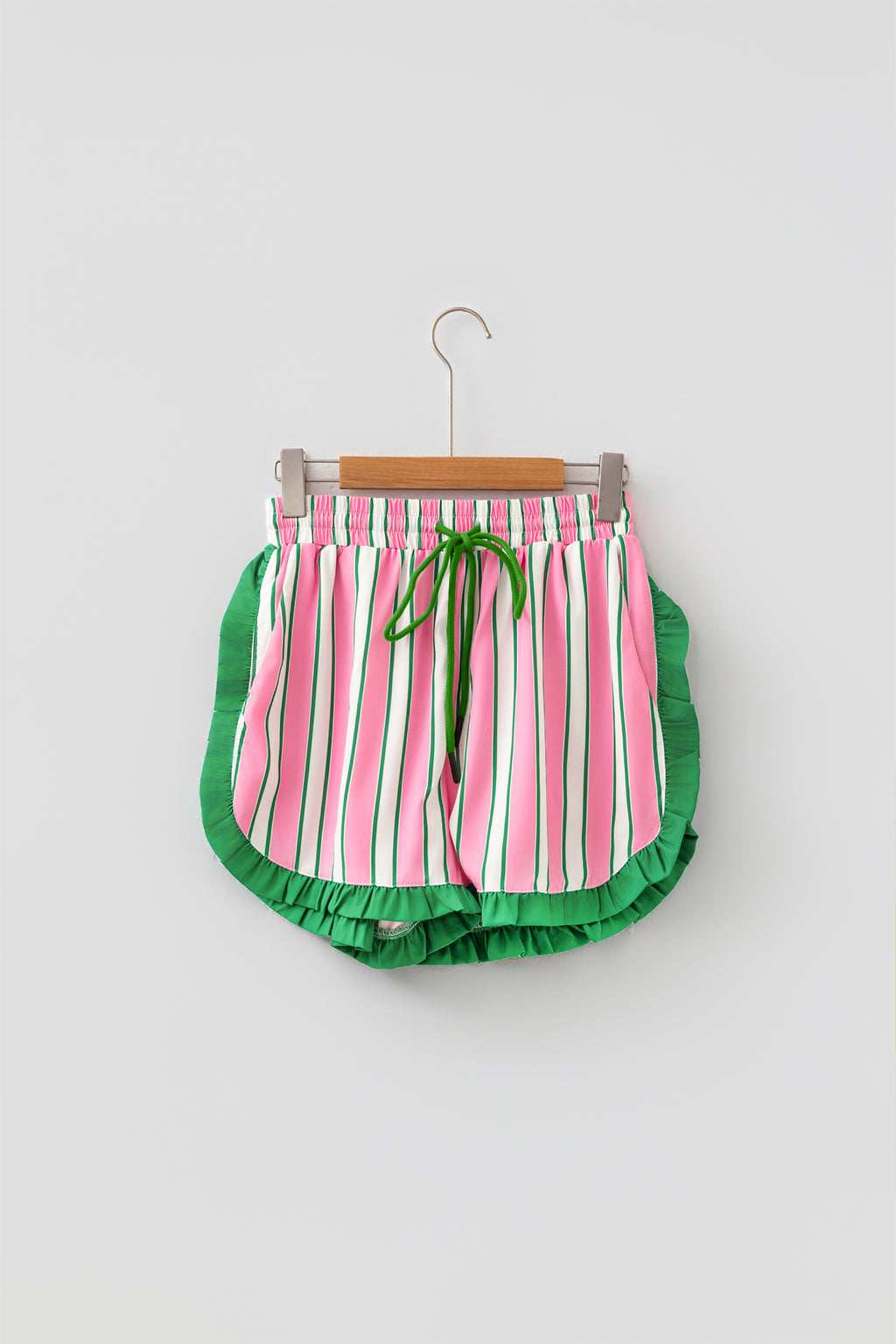 White Polka Dot Contrast Ruffle Trim Shorts
