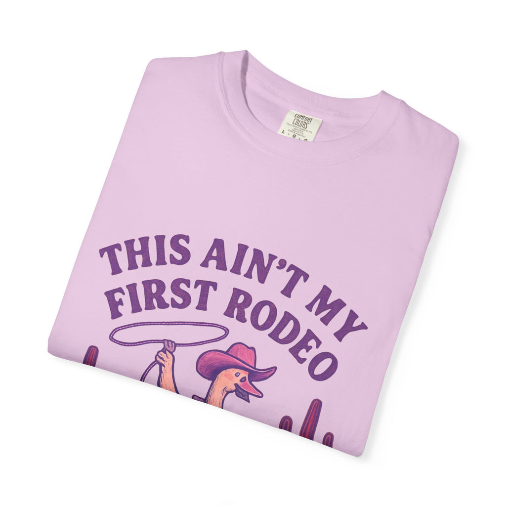 Quirky Unisex T-Shirt - 'This Ain't My First Rodeo' Design, Fun Graphic Tee for Rodeo Lovers, Casual Wear, Gift Idea for Friends and [...]