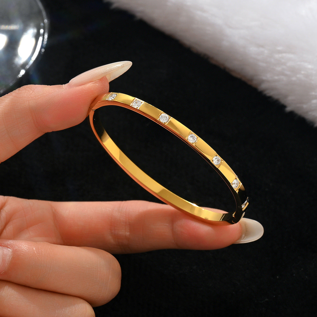 https://cbu01.alicdn.com/img/ibank/O1CN01R8FQYI2LRABqGFGkF_!!3172629688-0-cib.jpg